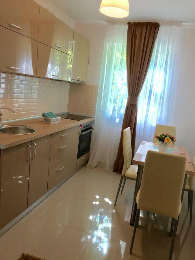 Anastasia Apartament Cu 2 Camere Orsova Ngoại thất bức ảnh