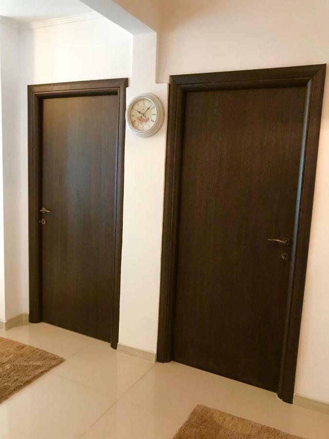 Anastasia Apartament Cu 2 Camere Orsova Ngoại thất bức ảnh