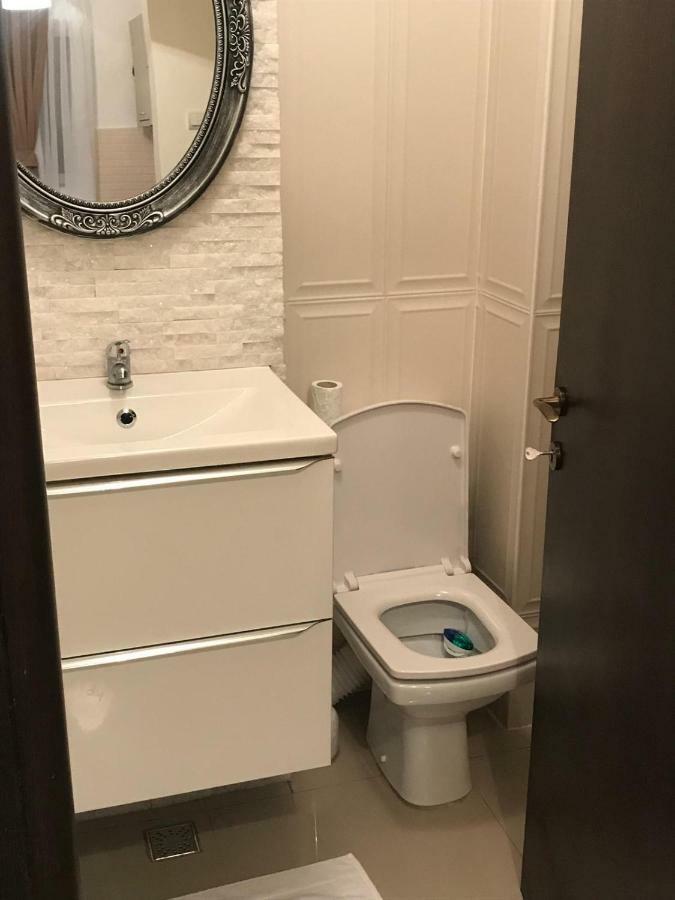 Anastasia Apartament Cu 2 Camere Orsova Ngoại thất bức ảnh