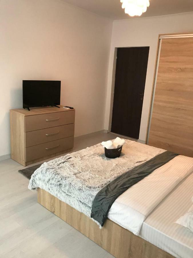 Anastasia Apartament Cu 2 Camere Orsova Ngoại thất bức ảnh